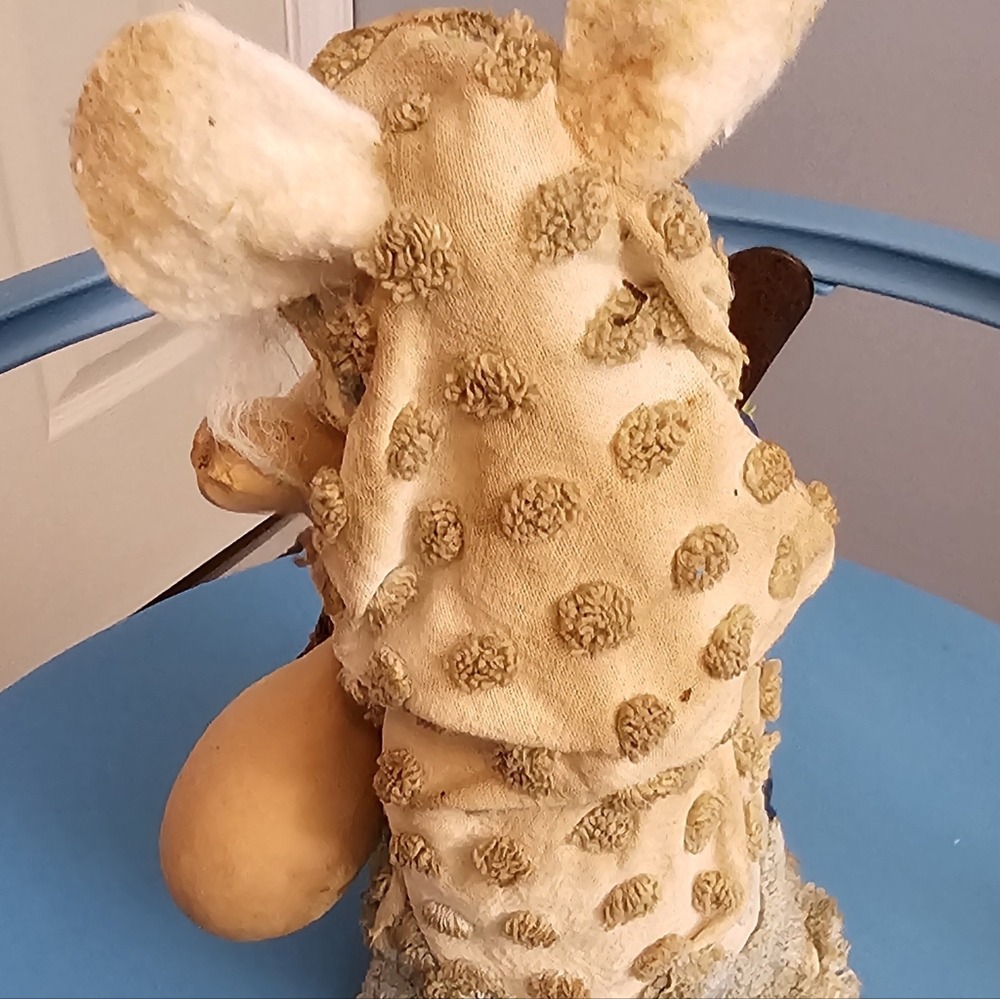 Primitive Fabric Rag stuffed RAT With Gourd - Picture 5 of 6